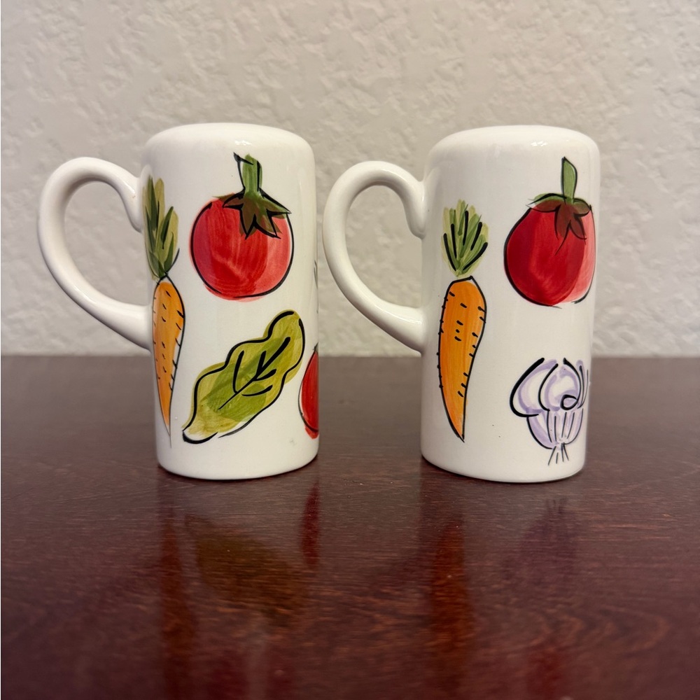 Vintage Italian Garden Hand Painted Ceramic Salt & Pepper Shakers Veggie Print